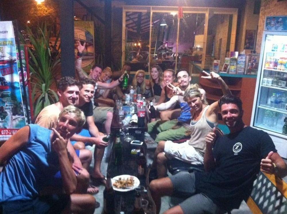 Bigboss Hostel Тонг Сала Экстерьер фото